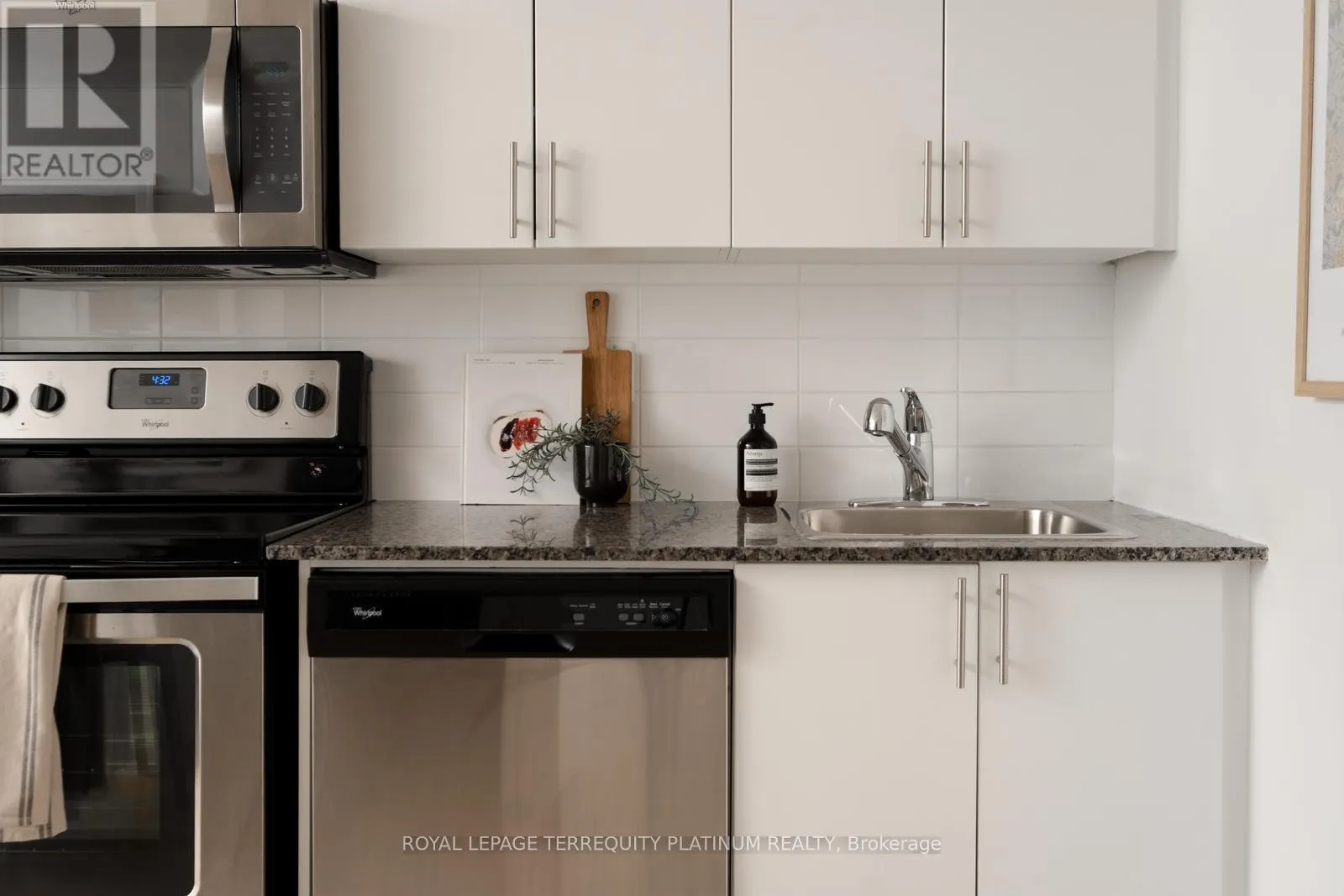 1407 - 1420 DUPONT STREET