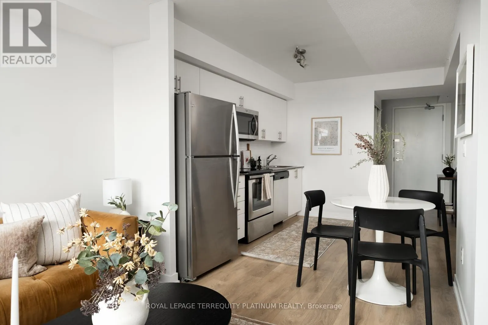 1407 - 1420 DUPONT STREET