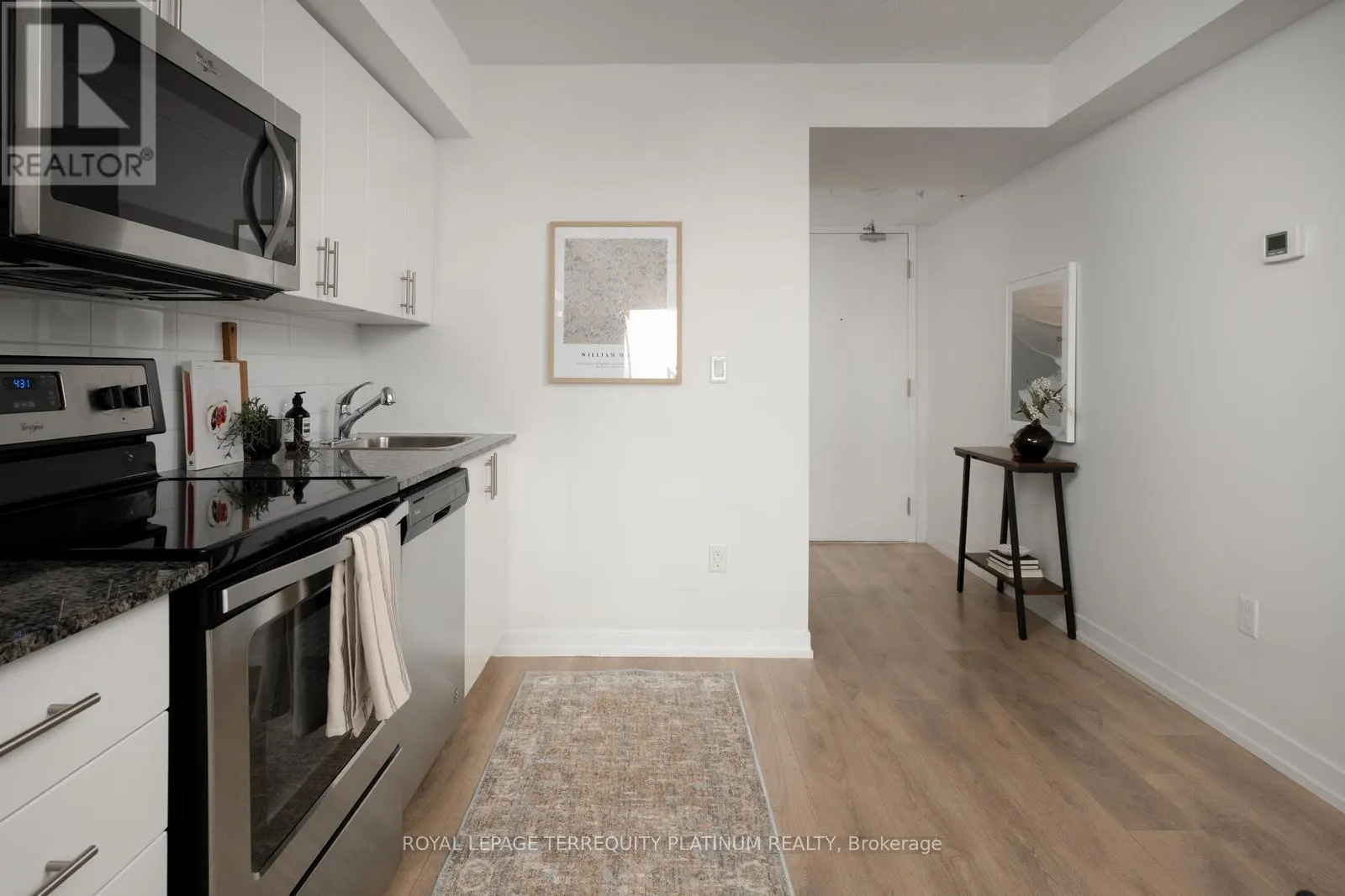 1407 - 1420 DUPONT STREET