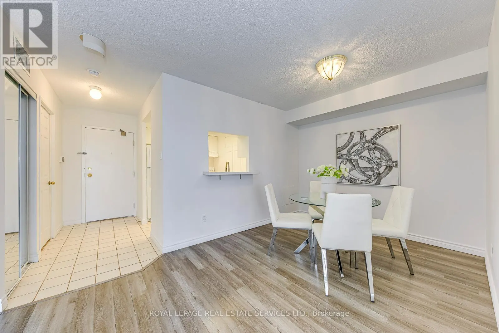 1008 - 265 ENFIELD PLACE