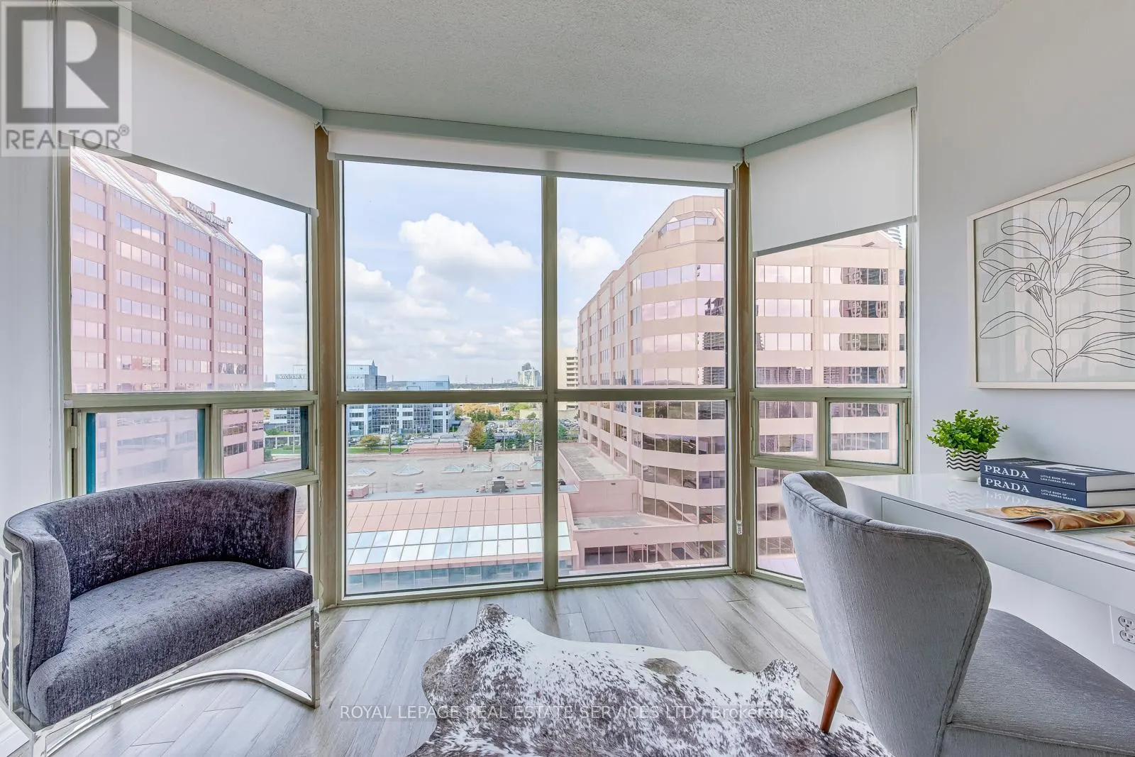 1008 - 265 ENFIELD PLACE