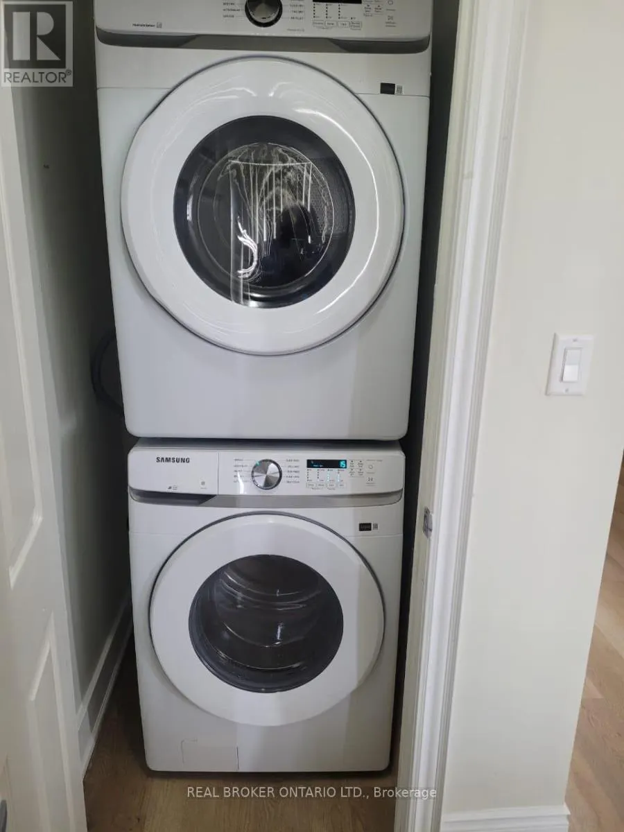 2803 - 3880 DUKE OF YORK BOULEVARD