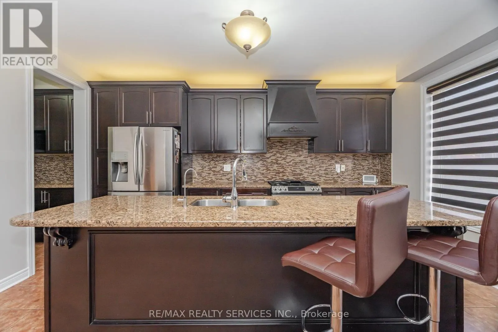 232 SUSSEXVALE DRIVE