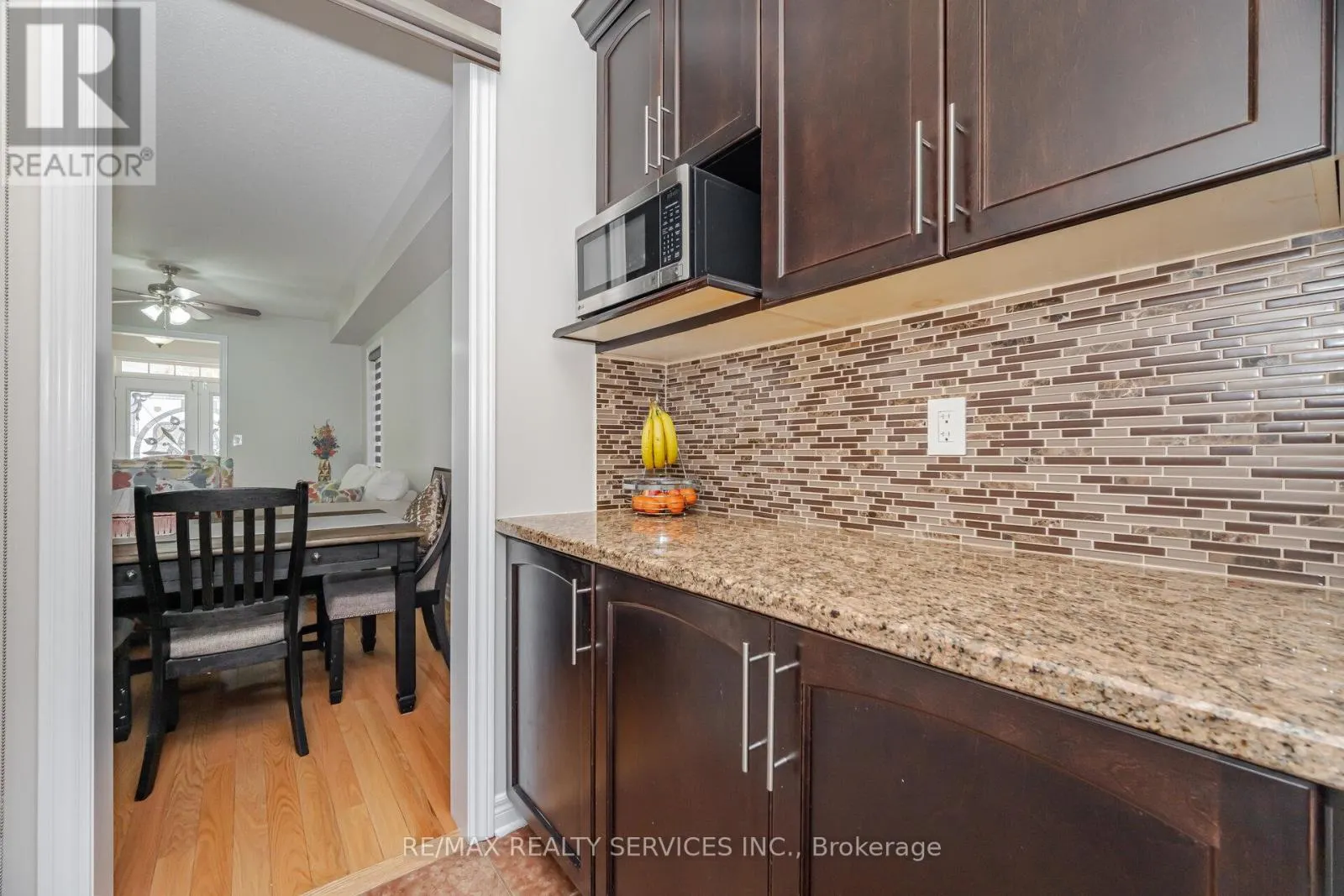 232 SUSSEXVALE DRIVE