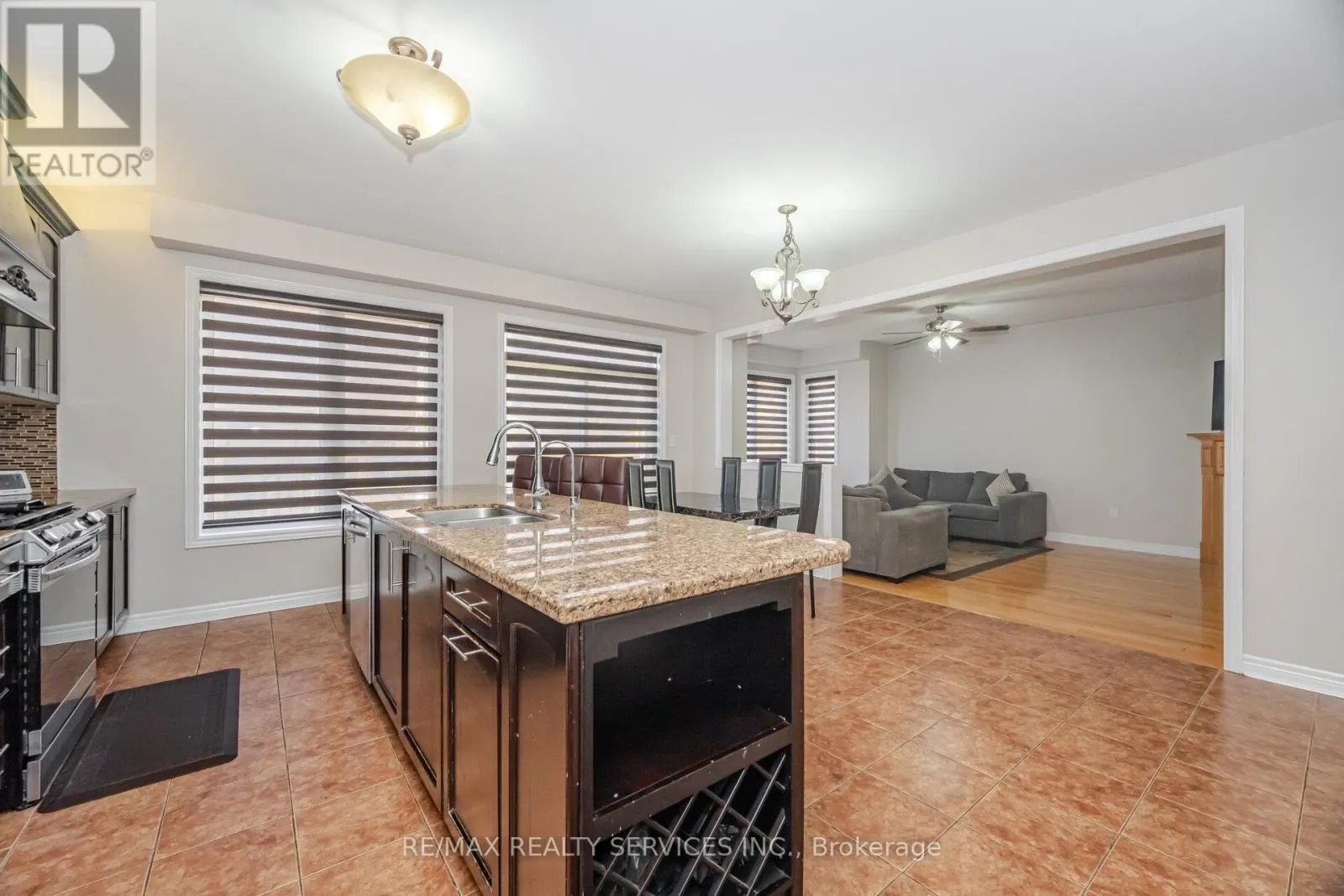 232 SUSSEXVALE DRIVE