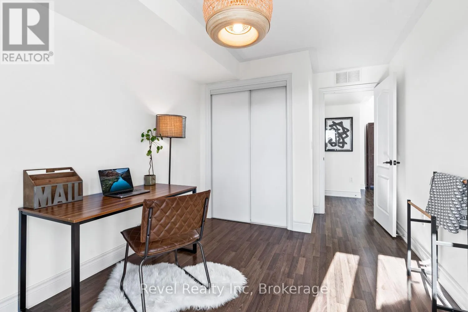 702 - 138 WIDDICOMBE HILL BOULEVARD, #702