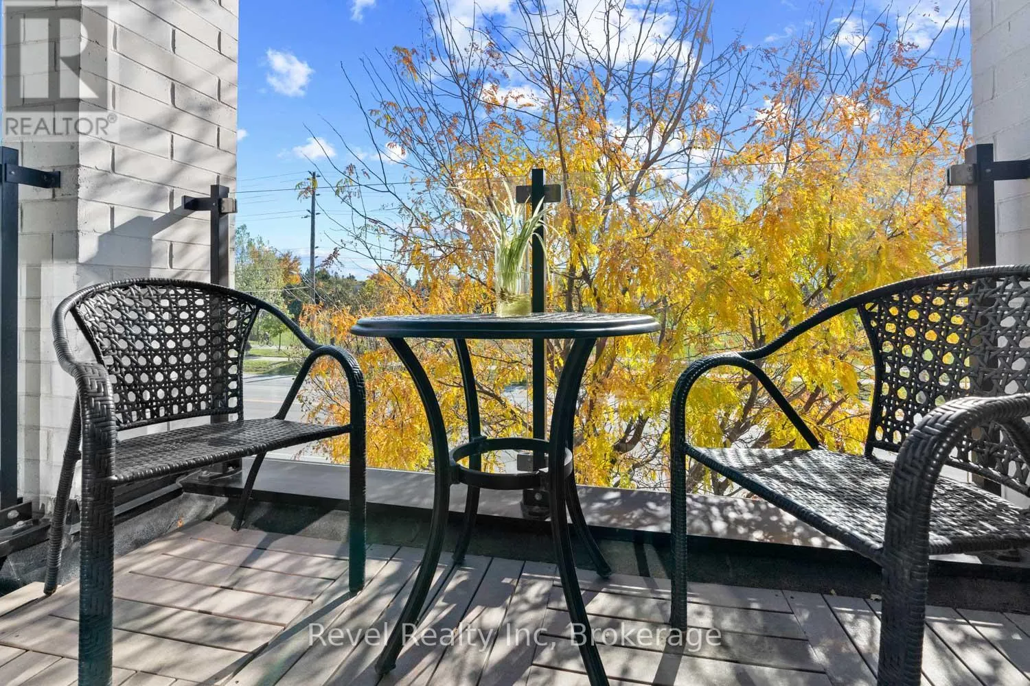 702 - 138 WIDDICOMBE HILL BOULEVARD, #702