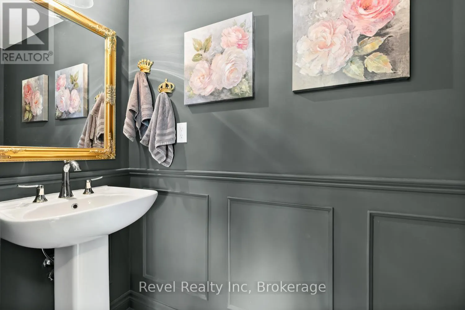 702 - 138 WIDDICOMBE HILL BOULEVARD, #702