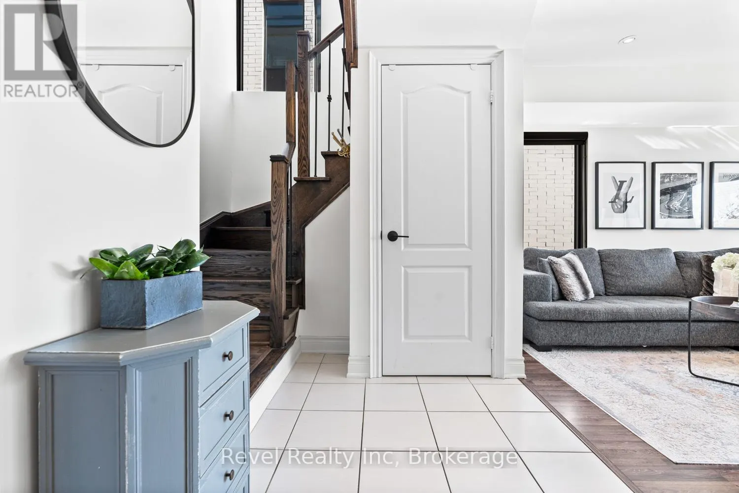 702 - 138 WIDDICOMBE HILL BOULEVARD, #702