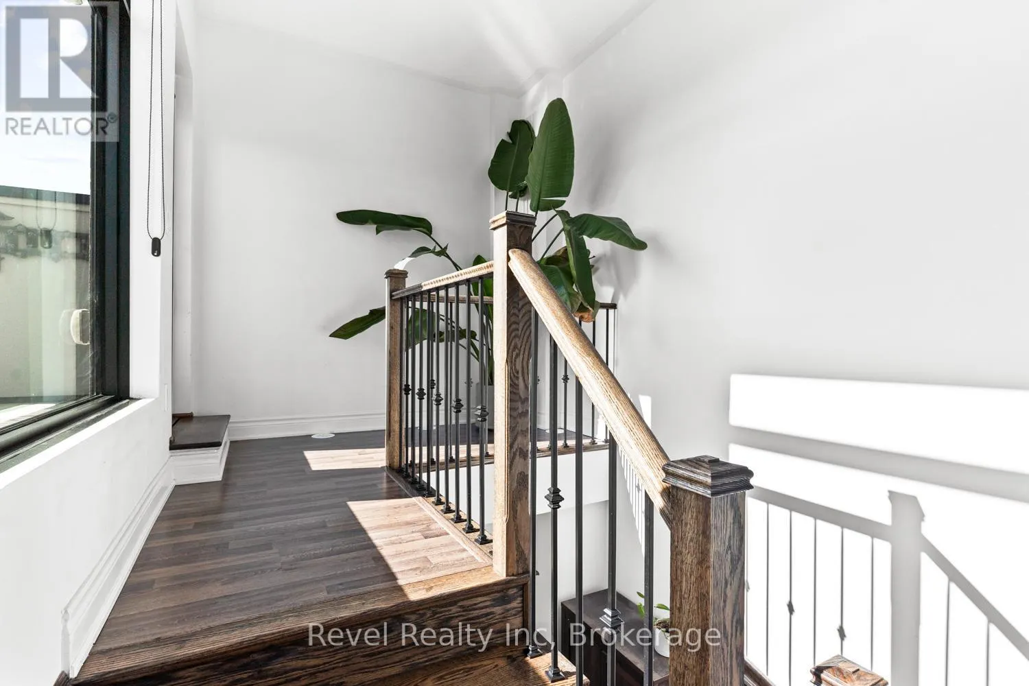 702 - 138 WIDDICOMBE HILL BOULEVARD, #702