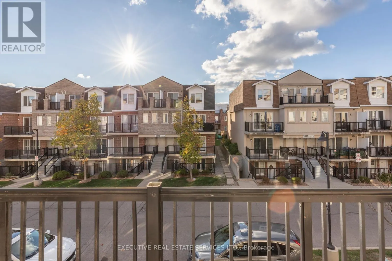 2101 - 3045 FINCH AVENUE W