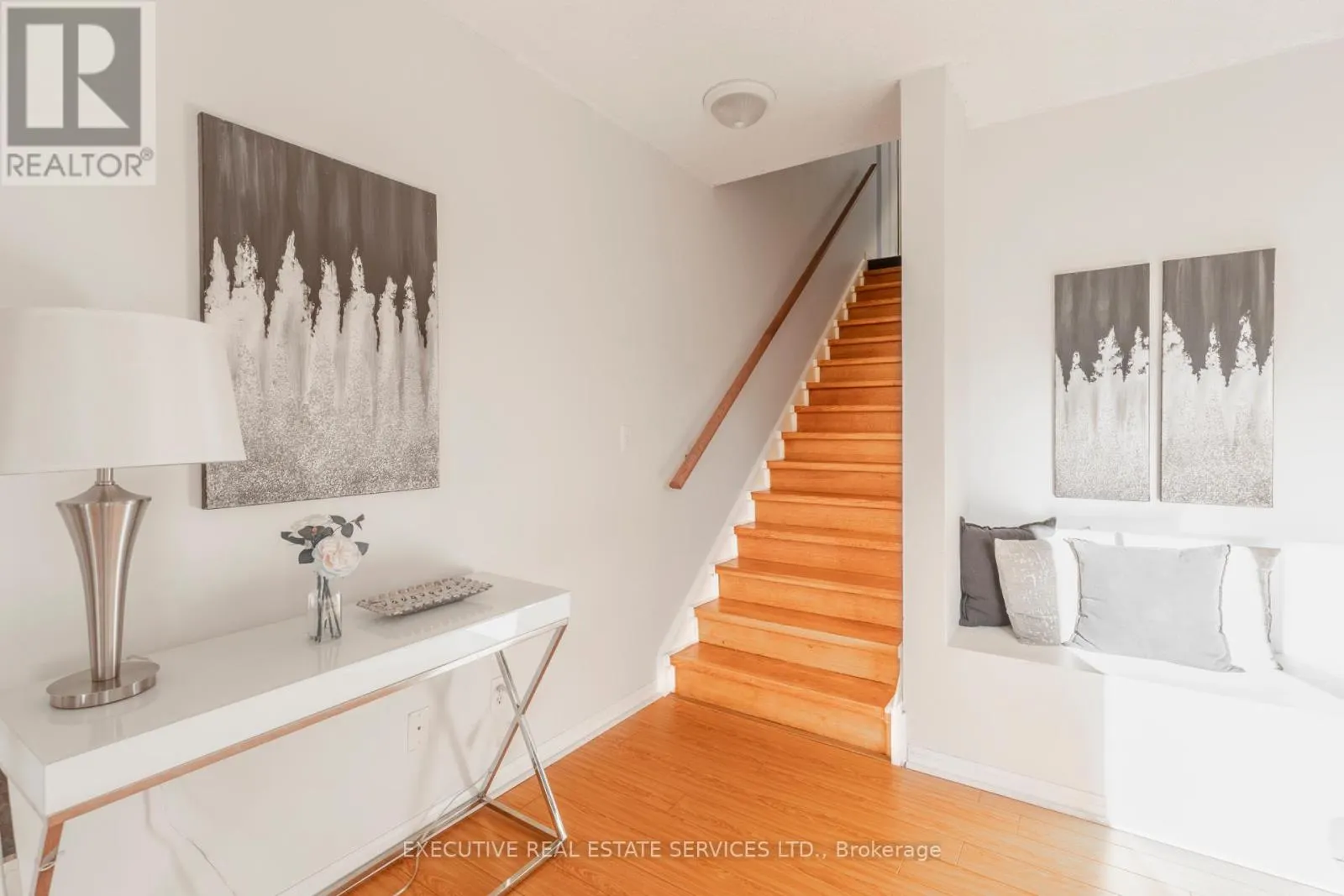 2101 - 3045 FINCH AVENUE W