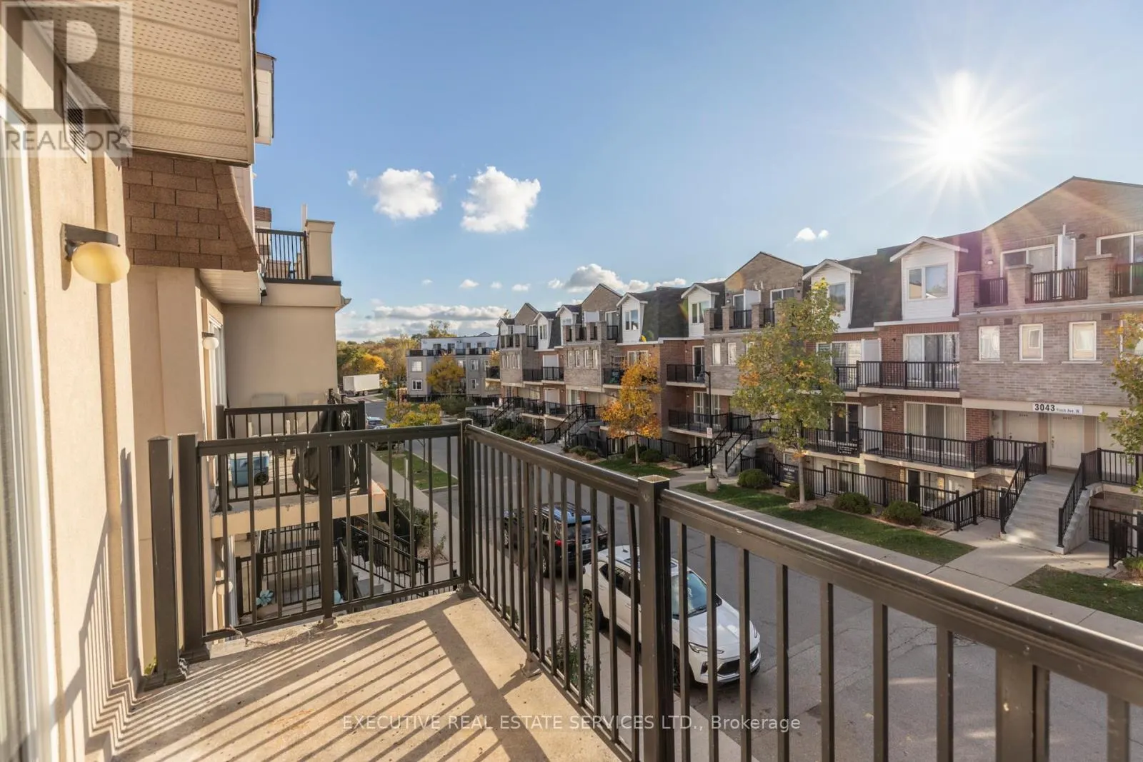 2101 - 3045 FINCH AVENUE W