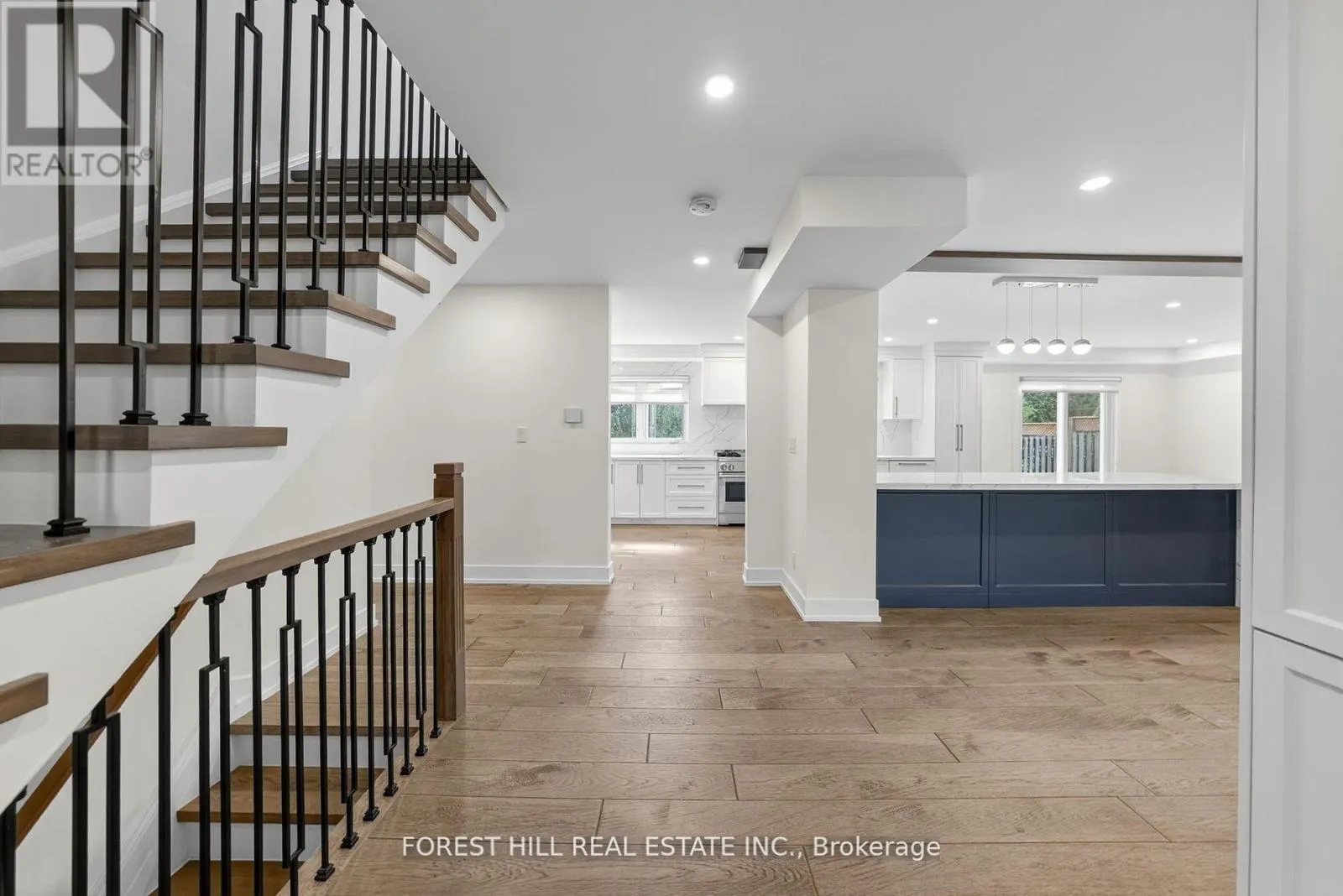 37 CHERRY POST CRESCENT