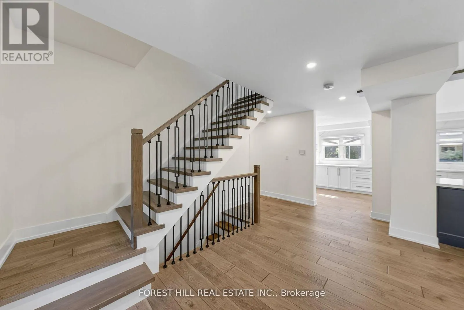 37 CHERRY POST CRESCENT