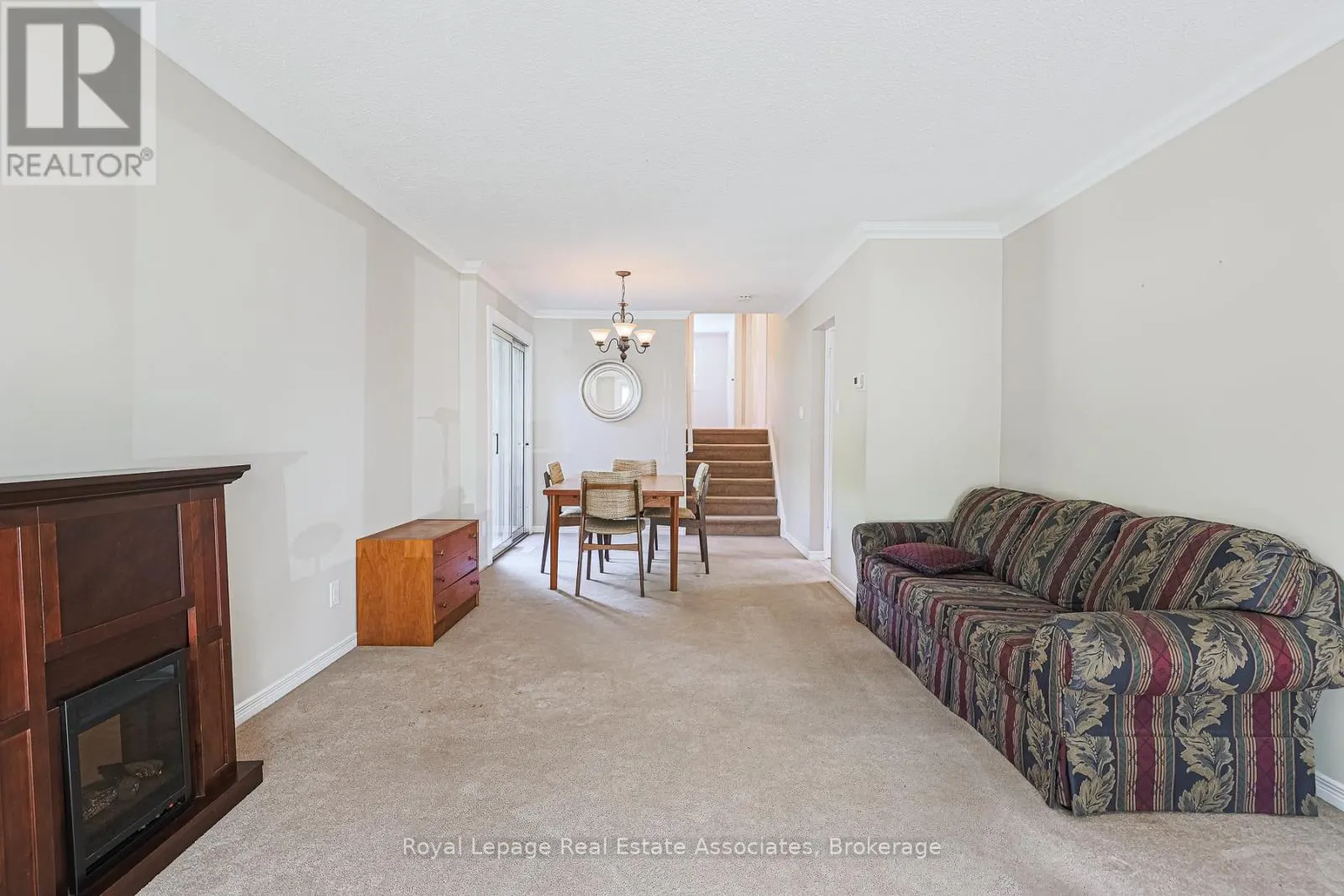 958 FLETCHER VALLEY CRESCENT