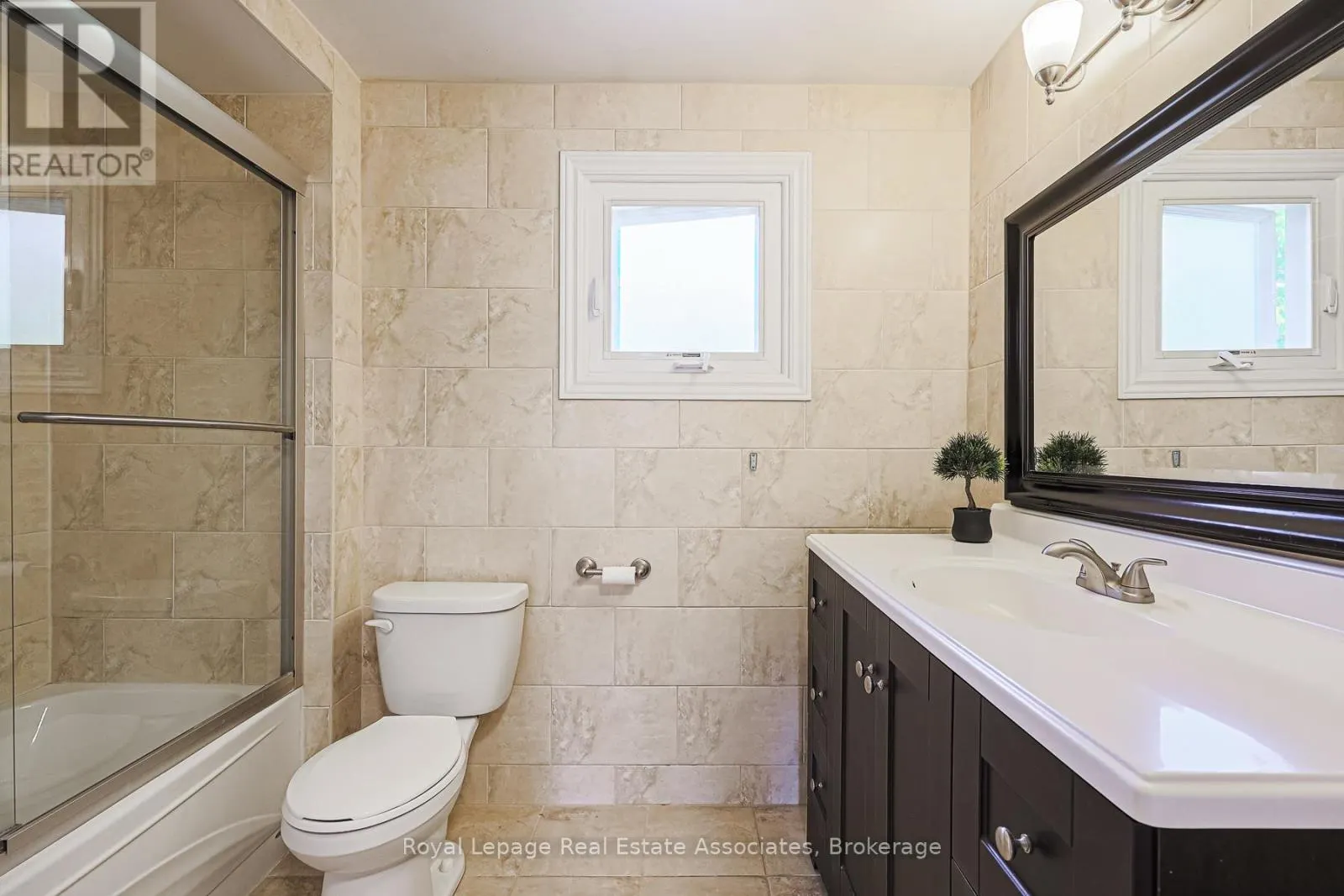 958 FLETCHER VALLEY CRESCENT