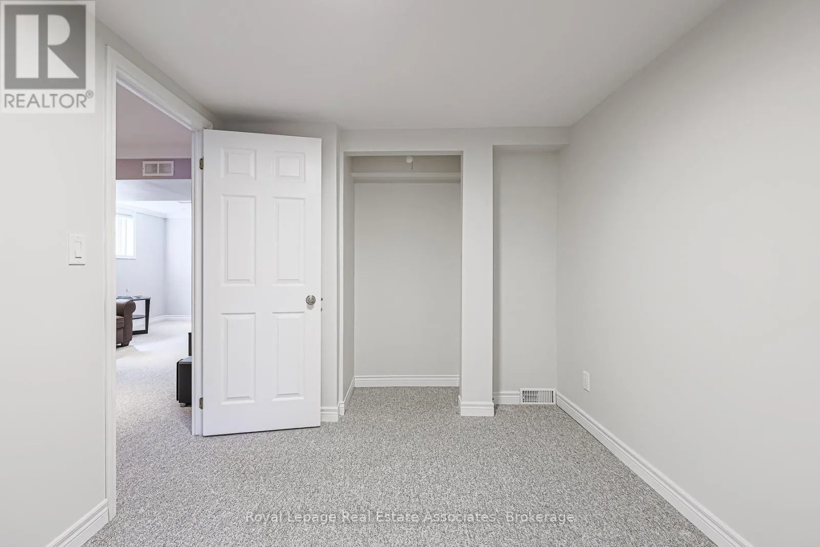 958 FLETCHER VALLEY CRESCENT