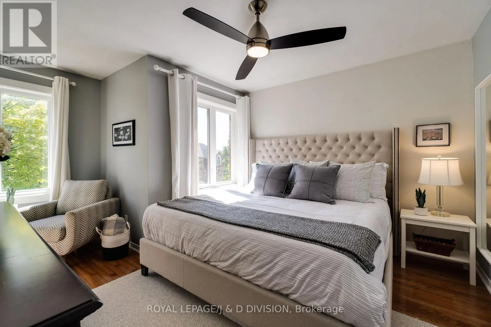 2448 CAPILANO CRESCENT