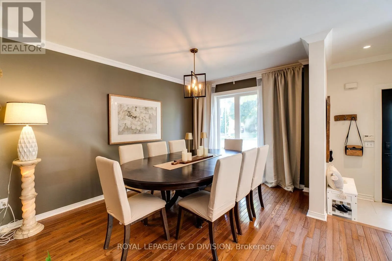 2448 CAPILANO CRESCENT