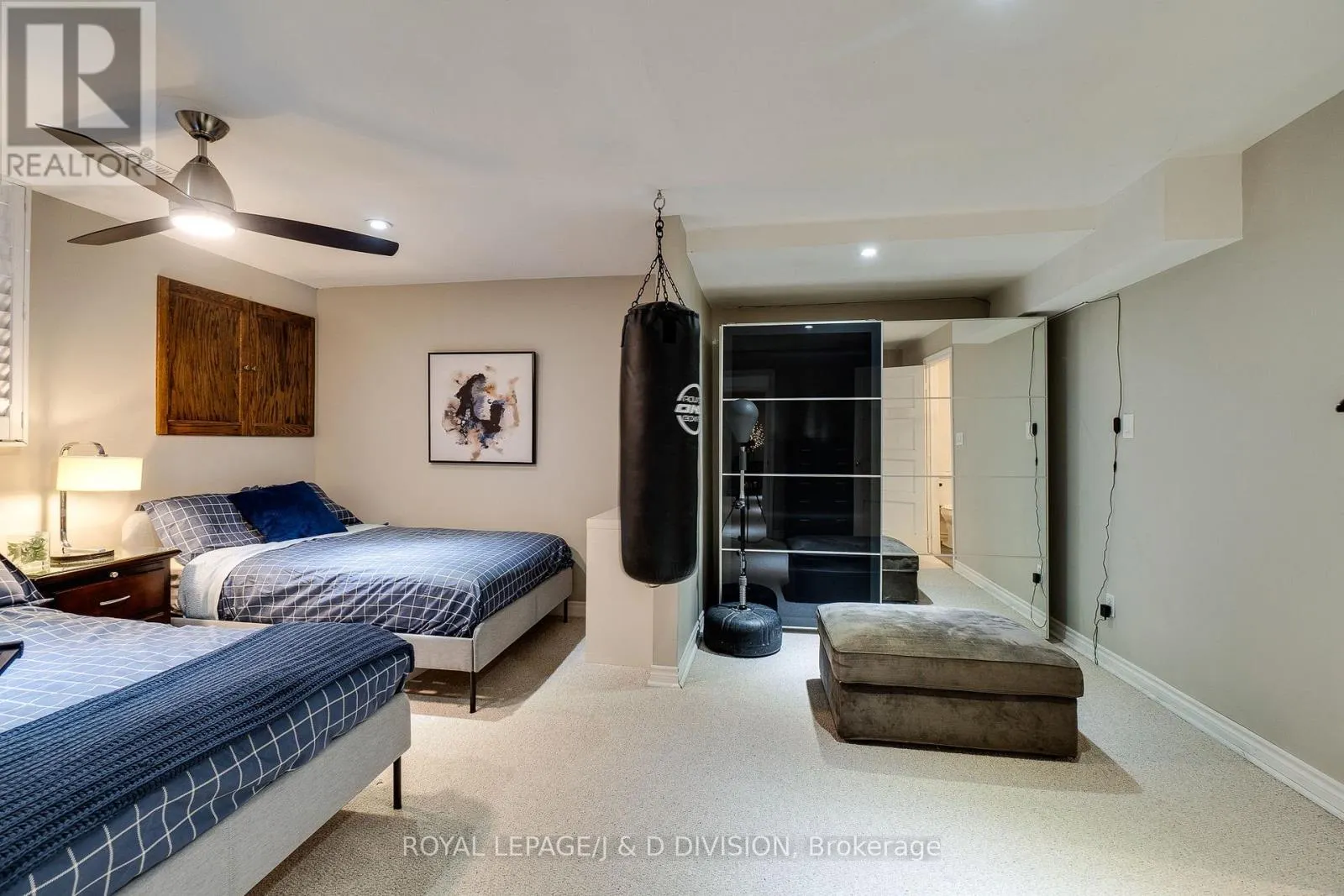 2448 CAPILANO CRESCENT