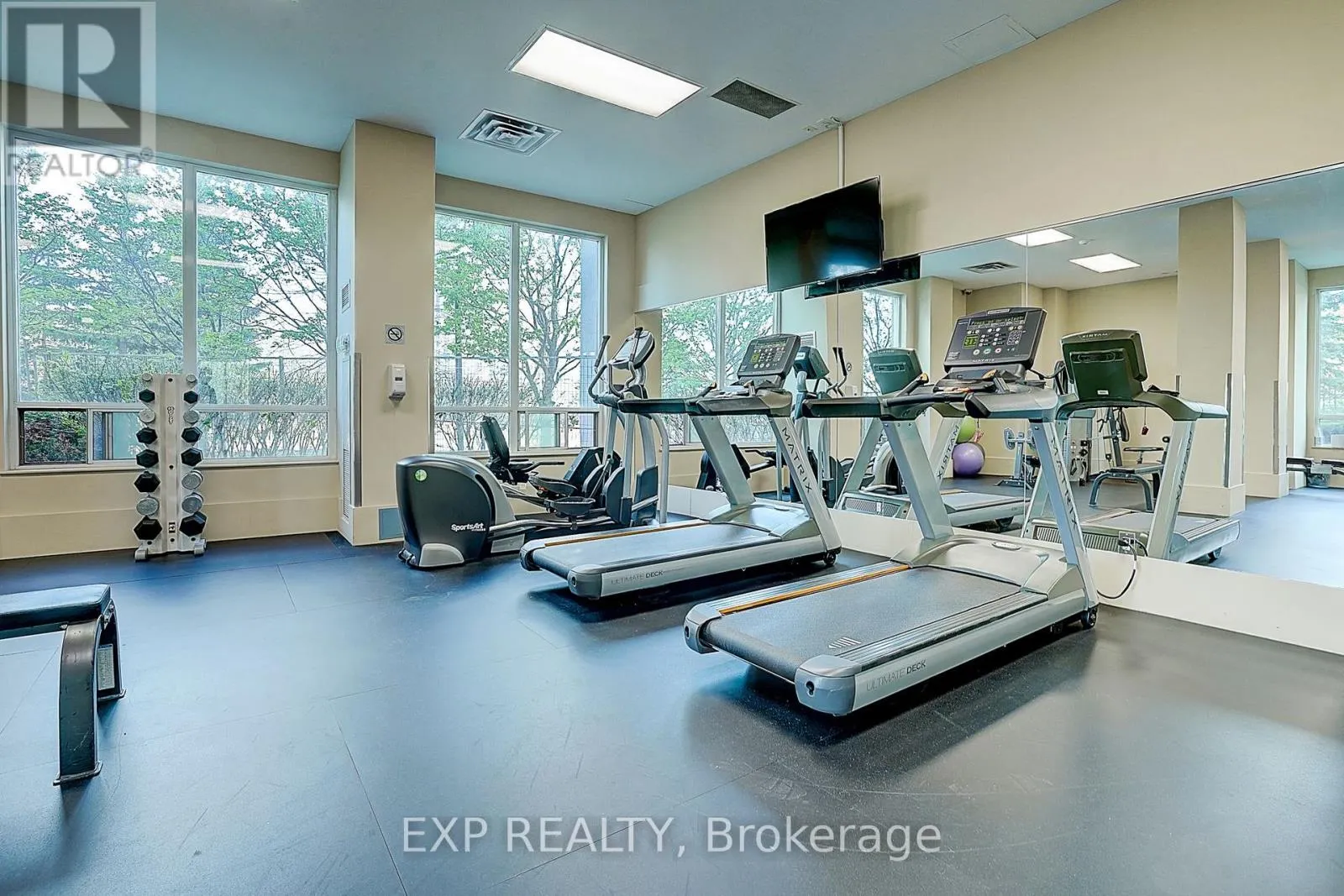 1111 - 1359 RATHBURN ROAD E