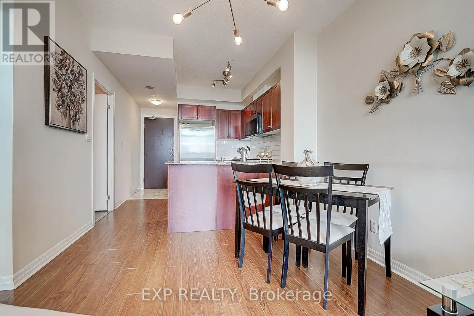 1111 - 1359 RATHBURN ROAD E