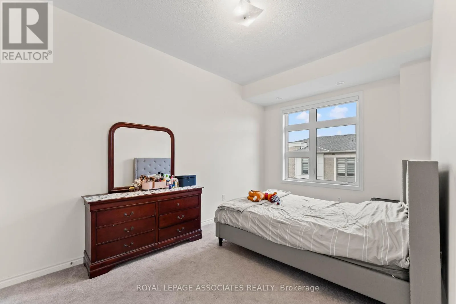 706 - 60 HALLIFORD PLACE