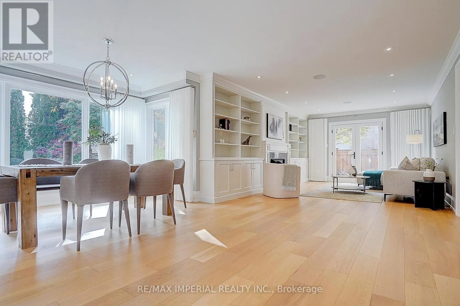 1832 PINE SISKIN COURT