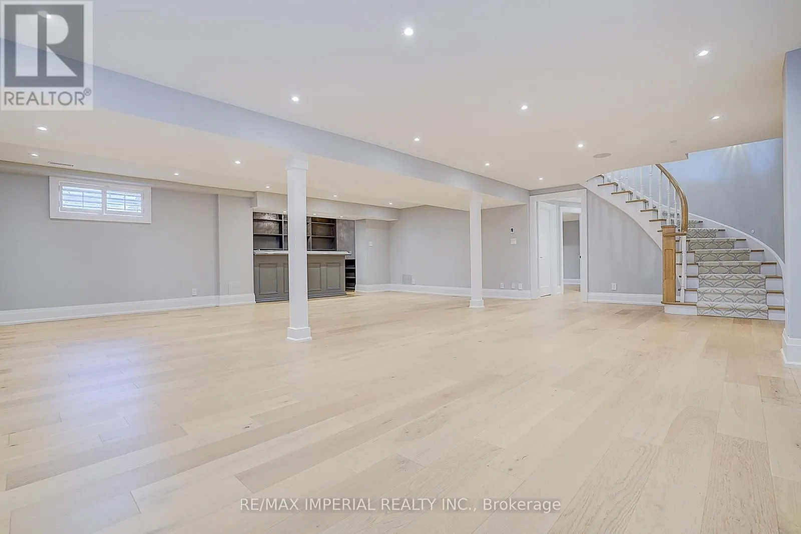 1832 PINE SISKIN COURT