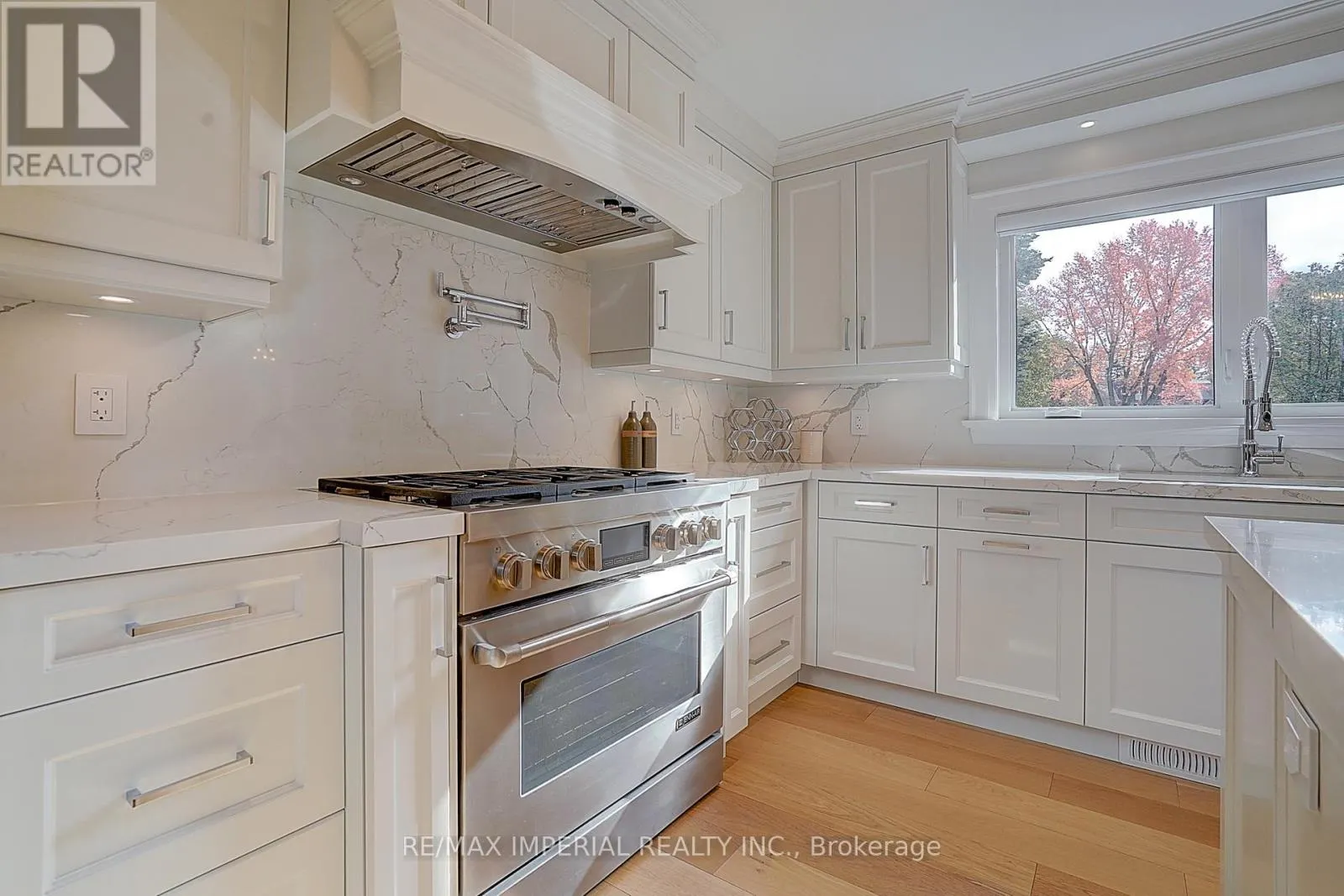 1832 PINE SISKIN COURT