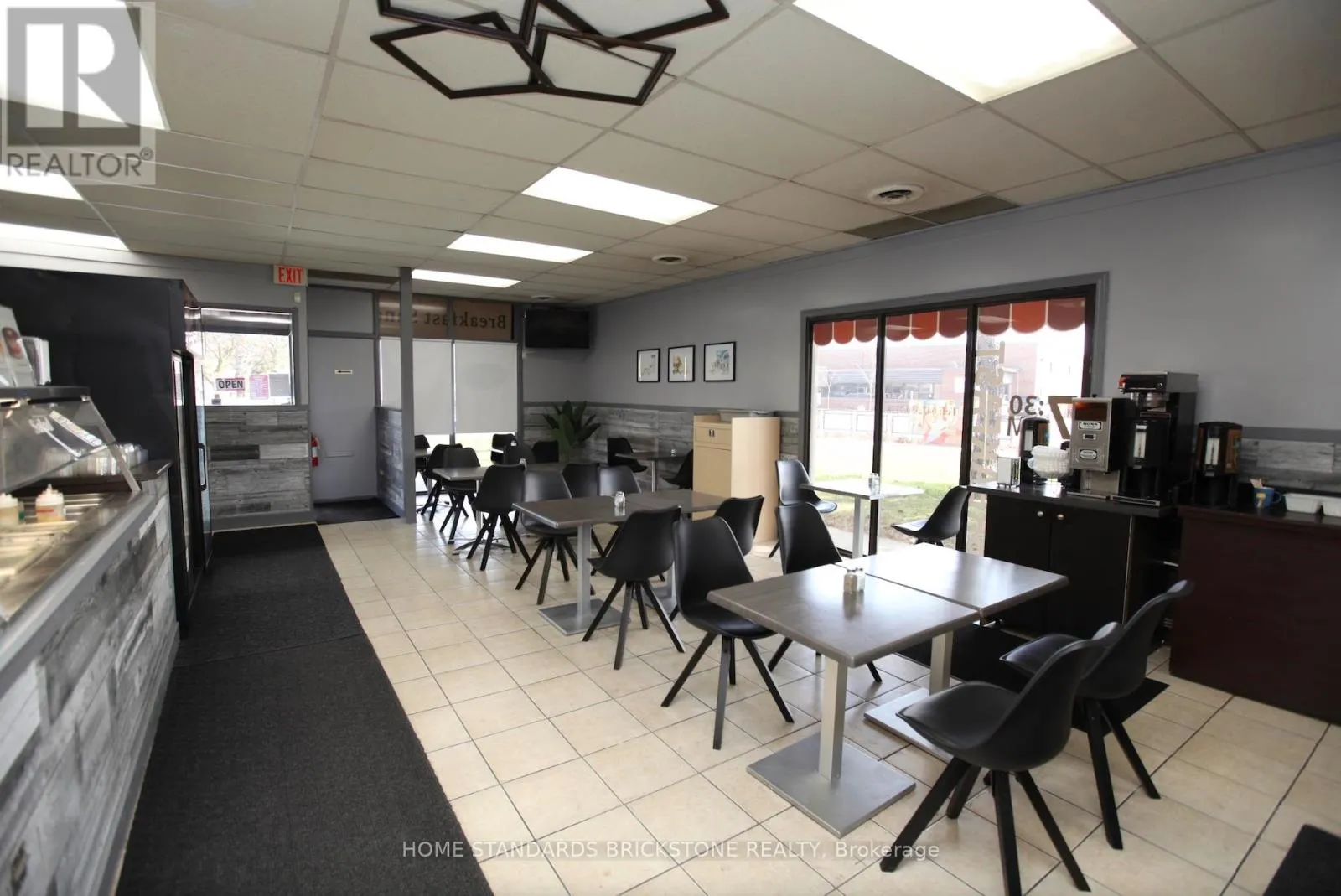 4069 CHESSWOOD DRIVE