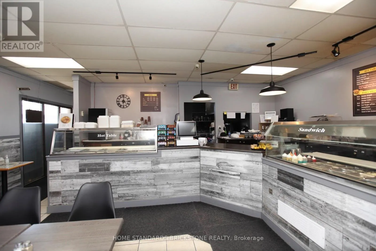 4069 CHESSWOOD DRIVE