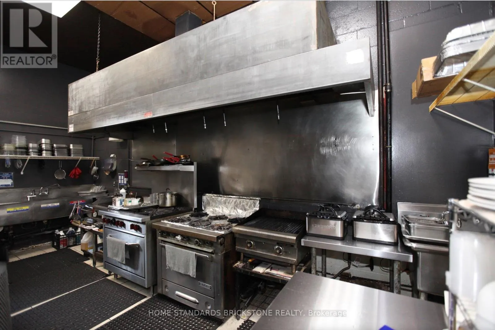 4069 CHESSWOOD DRIVE