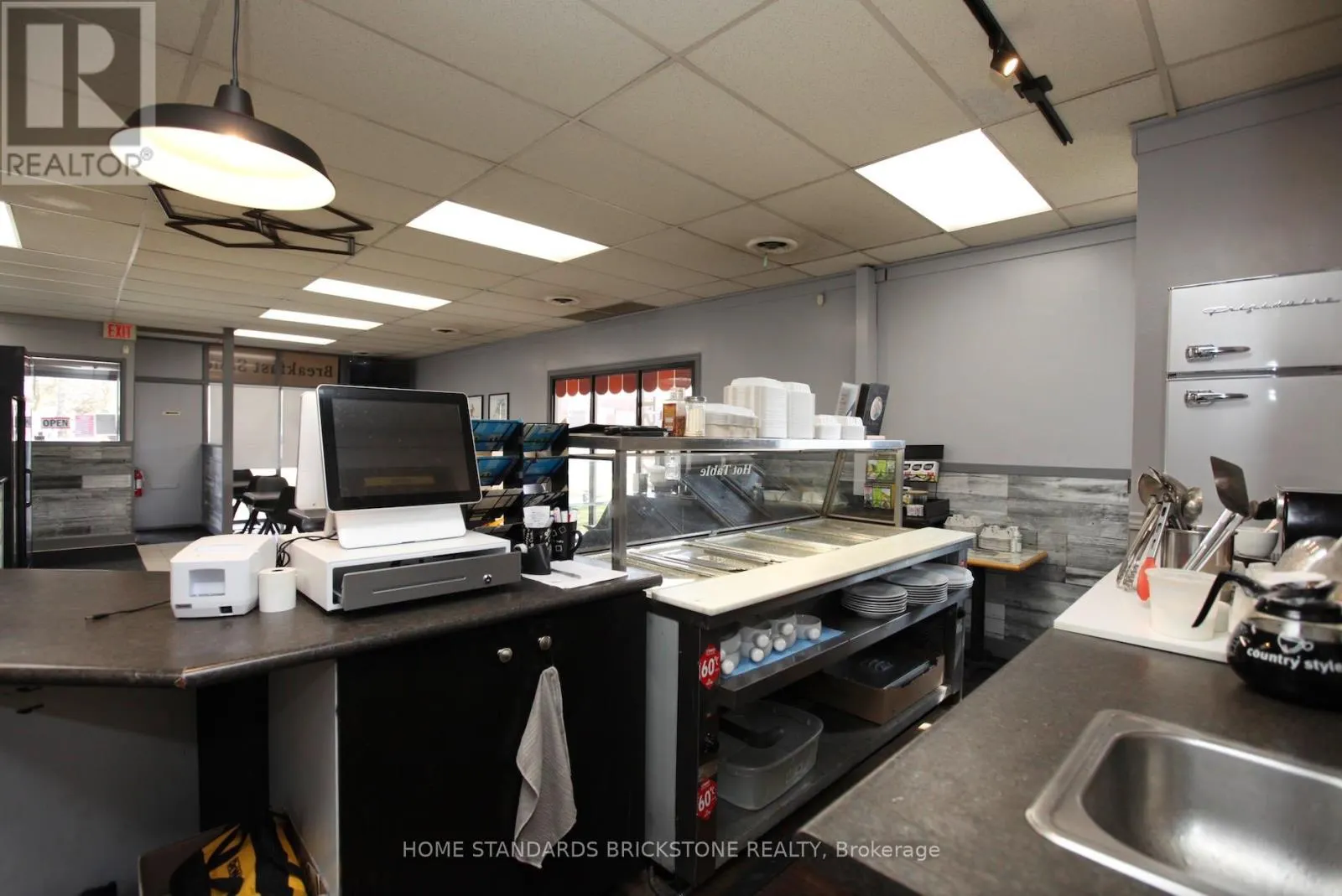 4069 CHESSWOOD DRIVE