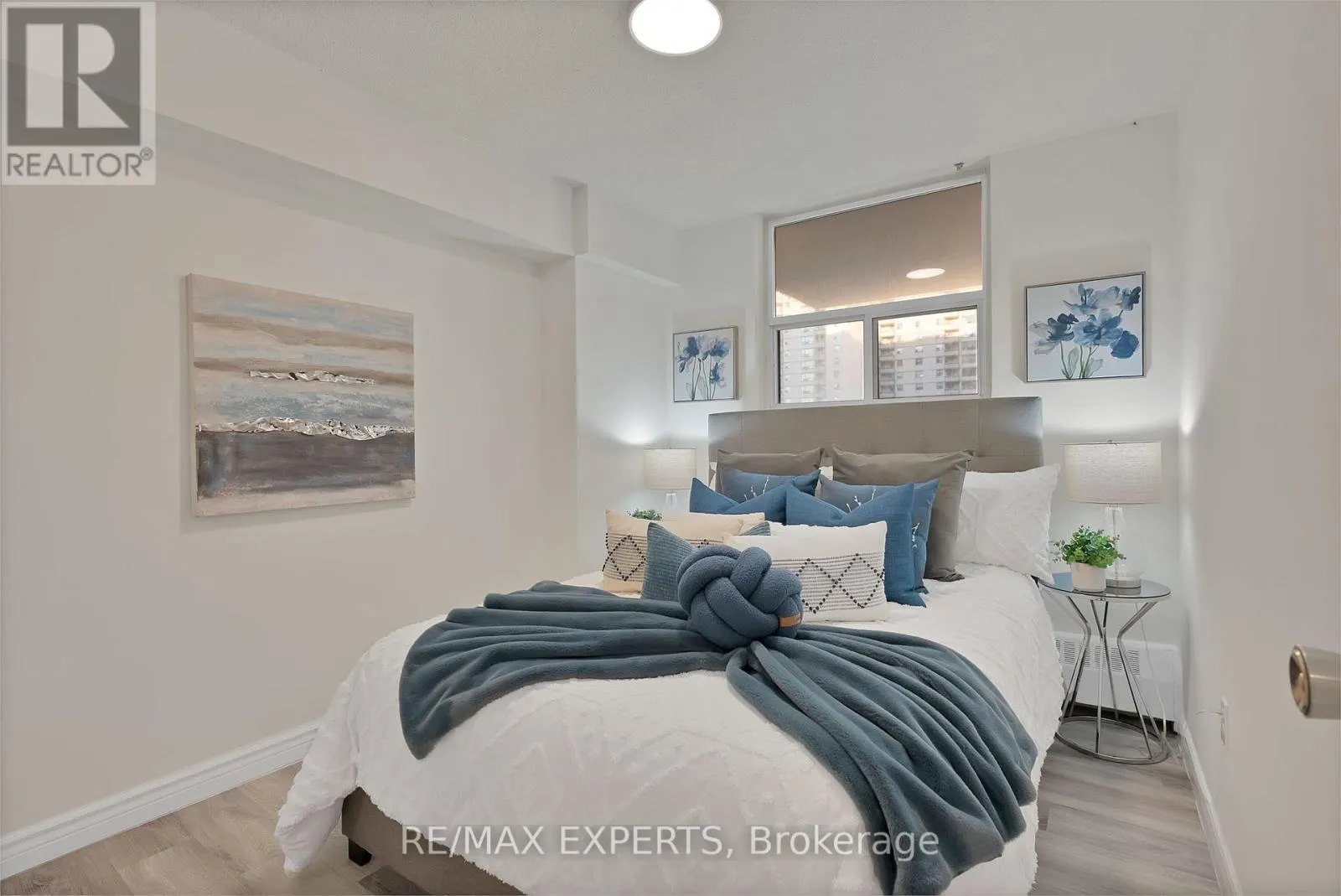 1013 - 390 DIXON ROAD