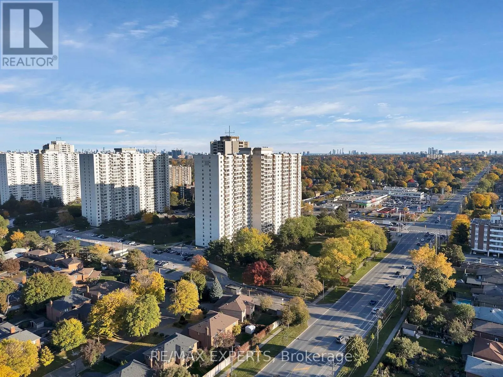 1013 - 390 DIXON ROAD