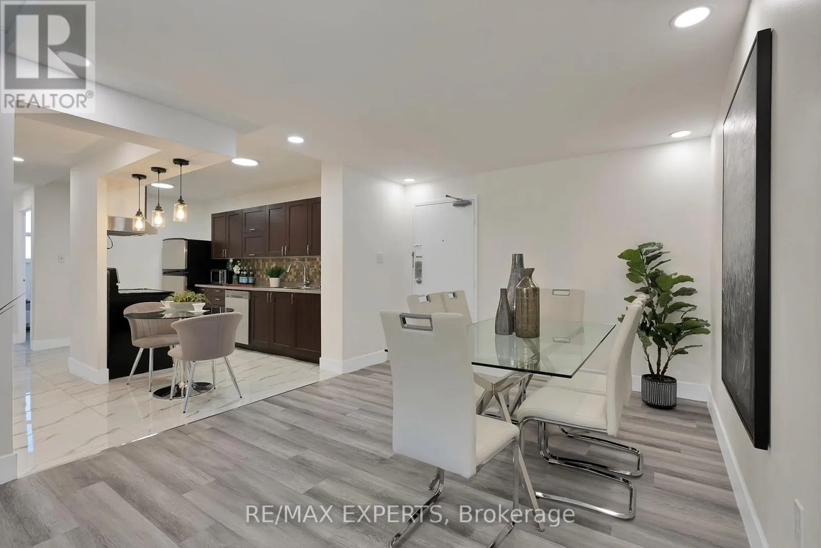 1013 - 390 DIXON ROAD