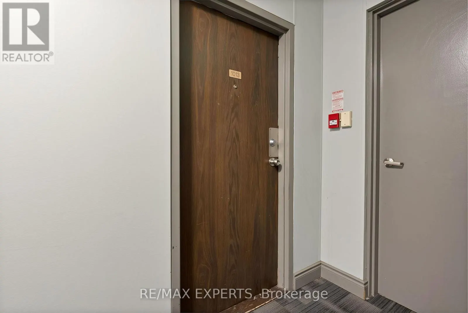 1013 - 390 DIXON ROAD