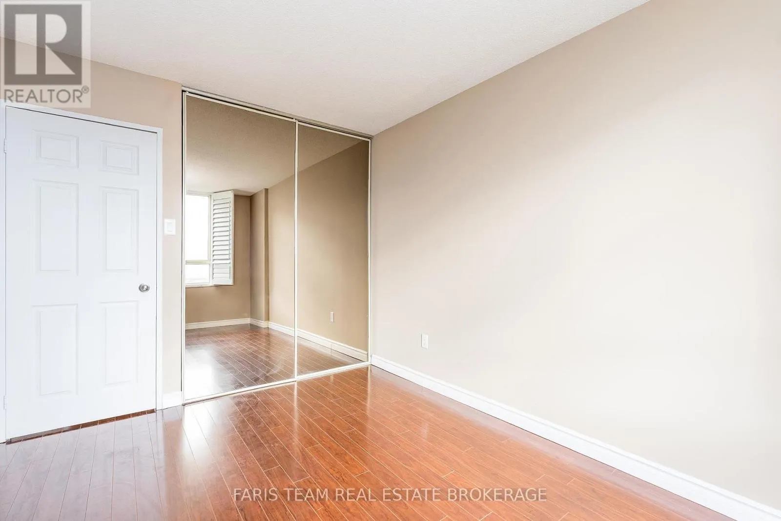 1510 - 100 COUNTY COURT BOULEVARD