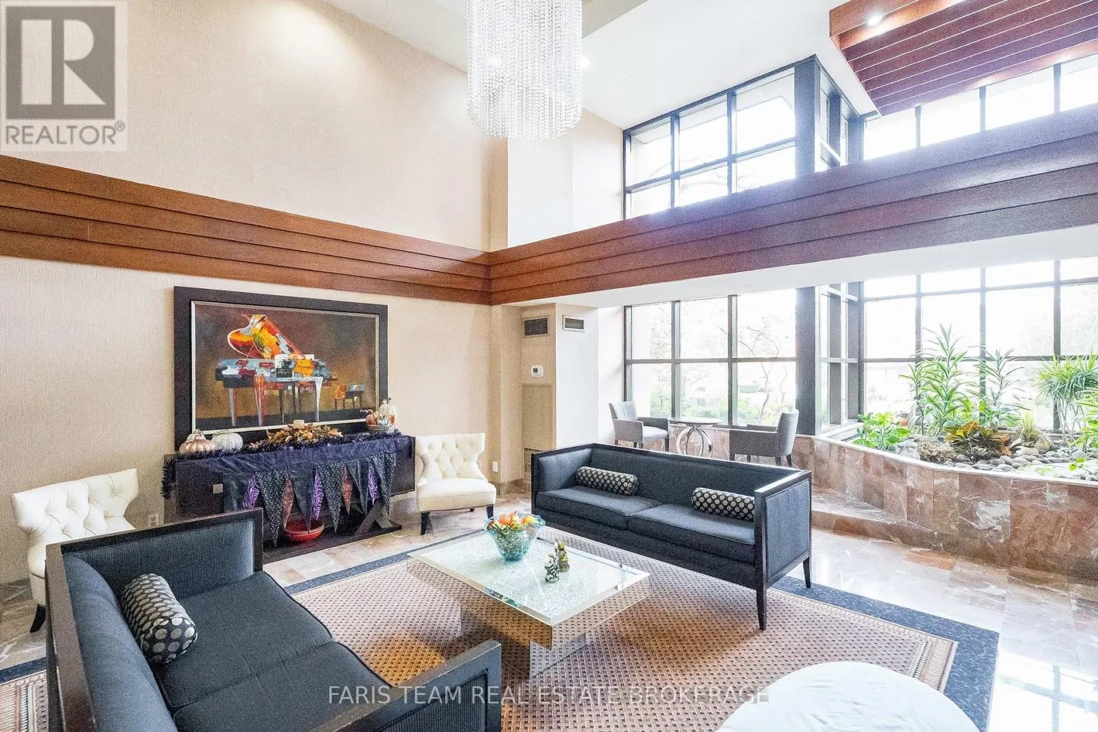 1510 - 100 COUNTY COURT BOULEVARD