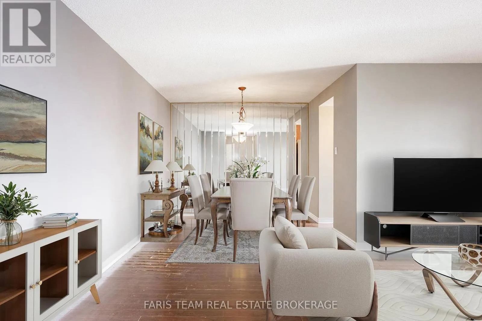 1510 - 100 COUNTY COURT BOULEVARD