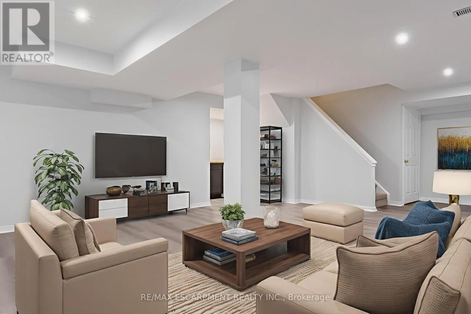 2421 SUSQUEHANNA COURT