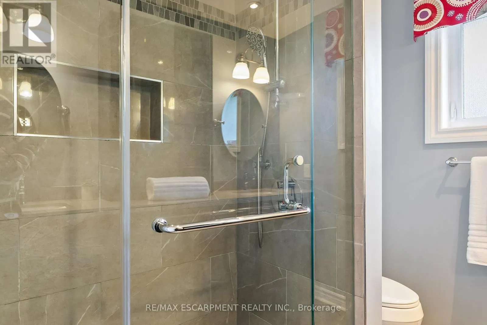 2421 SUSQUEHANNA COURT