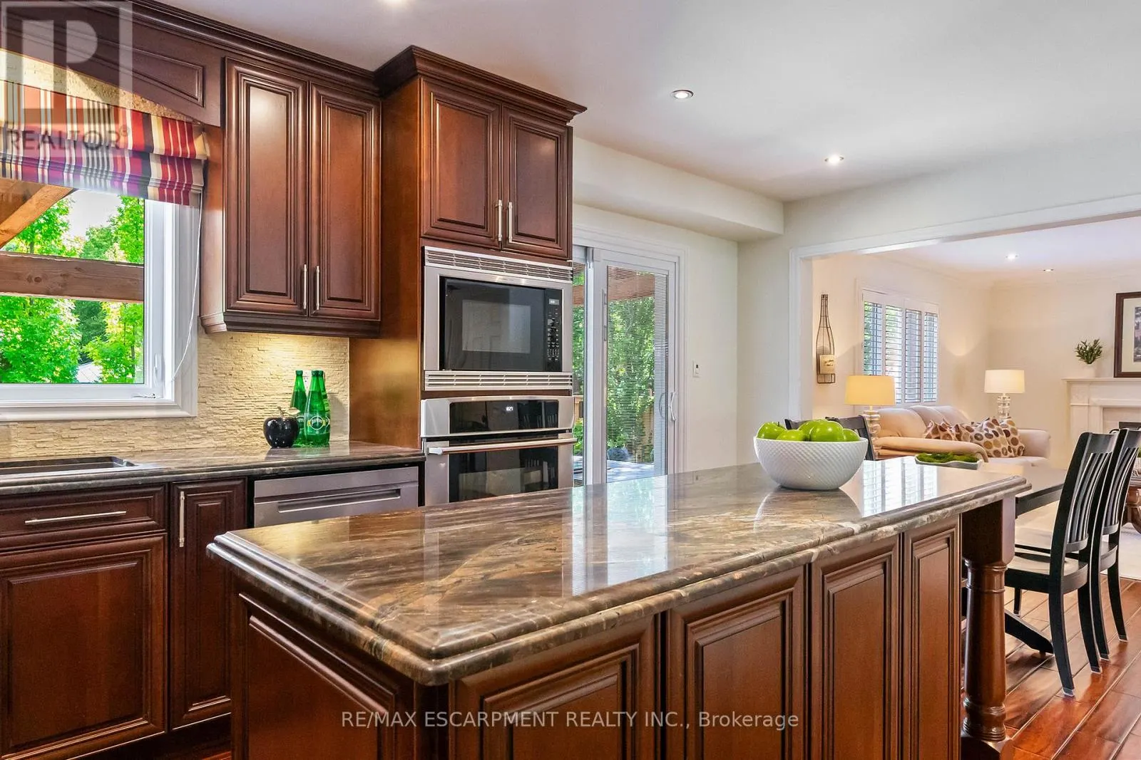 2421 SUSQUEHANNA COURT