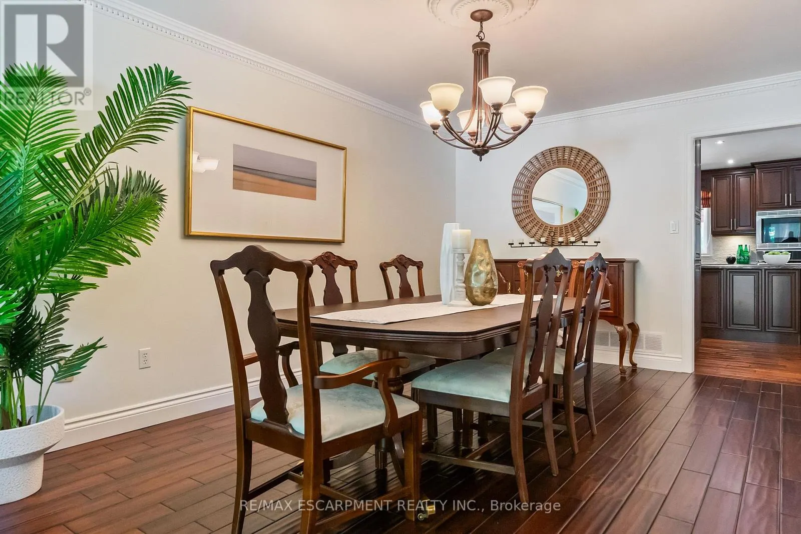 2421 SUSQUEHANNA COURT