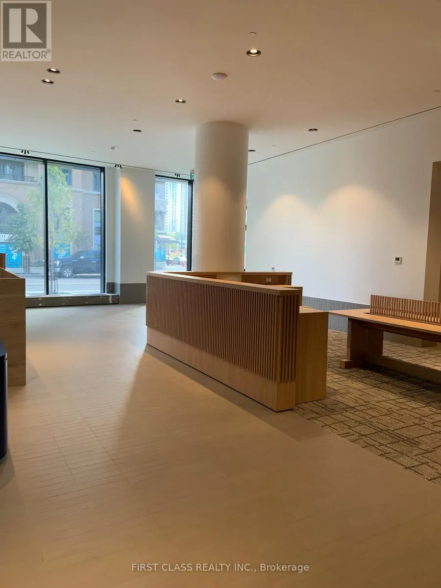 1102 - 395 SQUARE ONE DRIVE