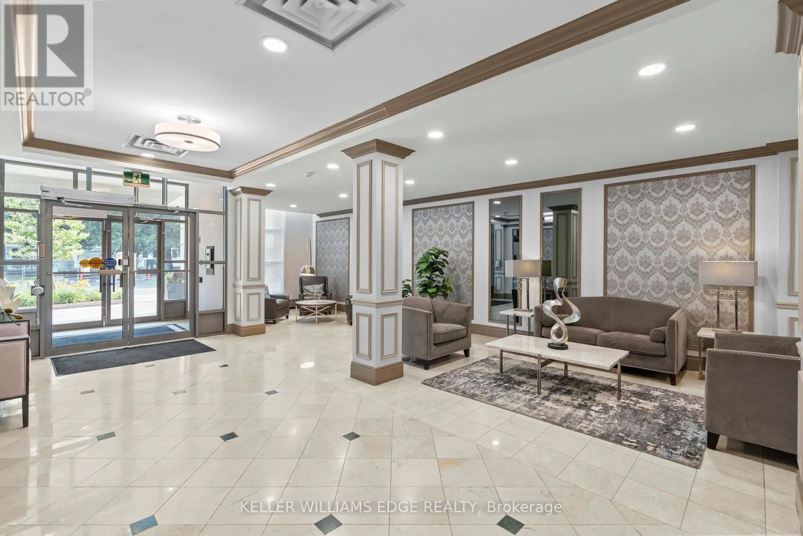 401 - 442 MAPLE AVENUE