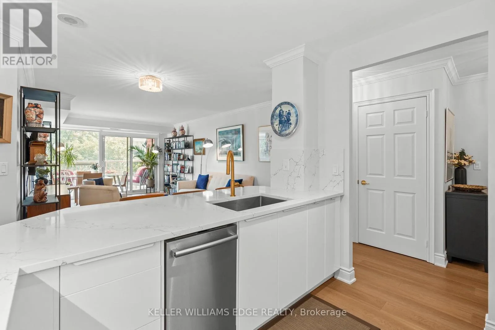 401 - 442 MAPLE AVENUE