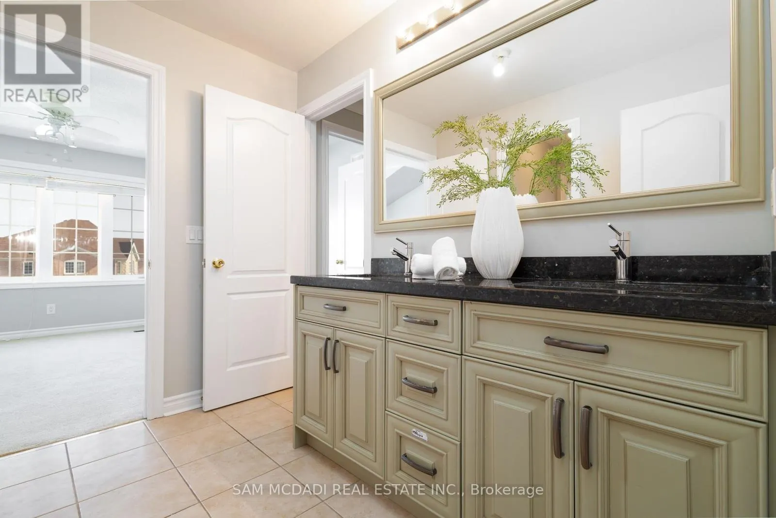 5572 TRAILBANK DRIVE